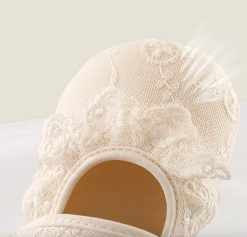 Cute Lace Walking Shoes
