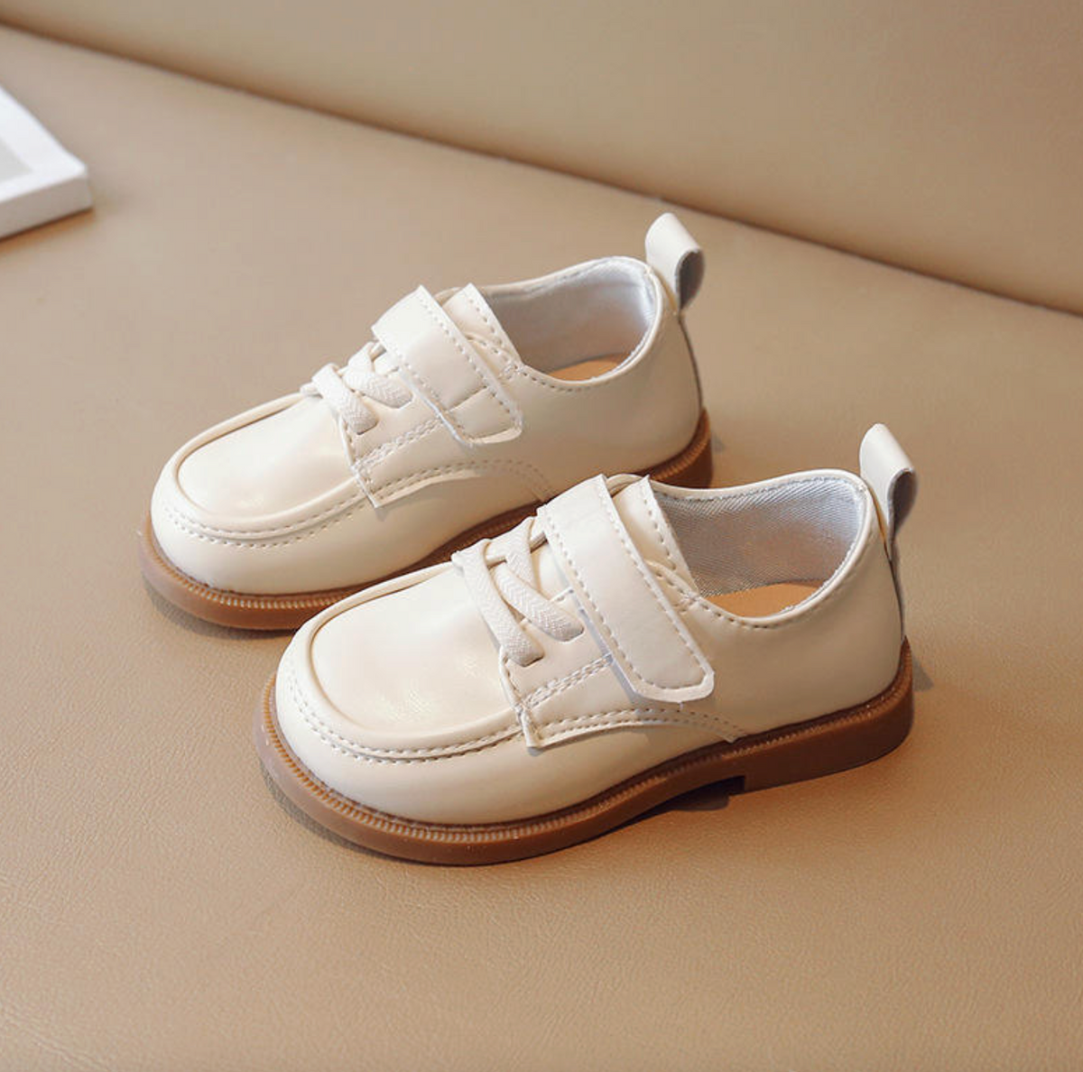 Solid Color PU Leather Shoes